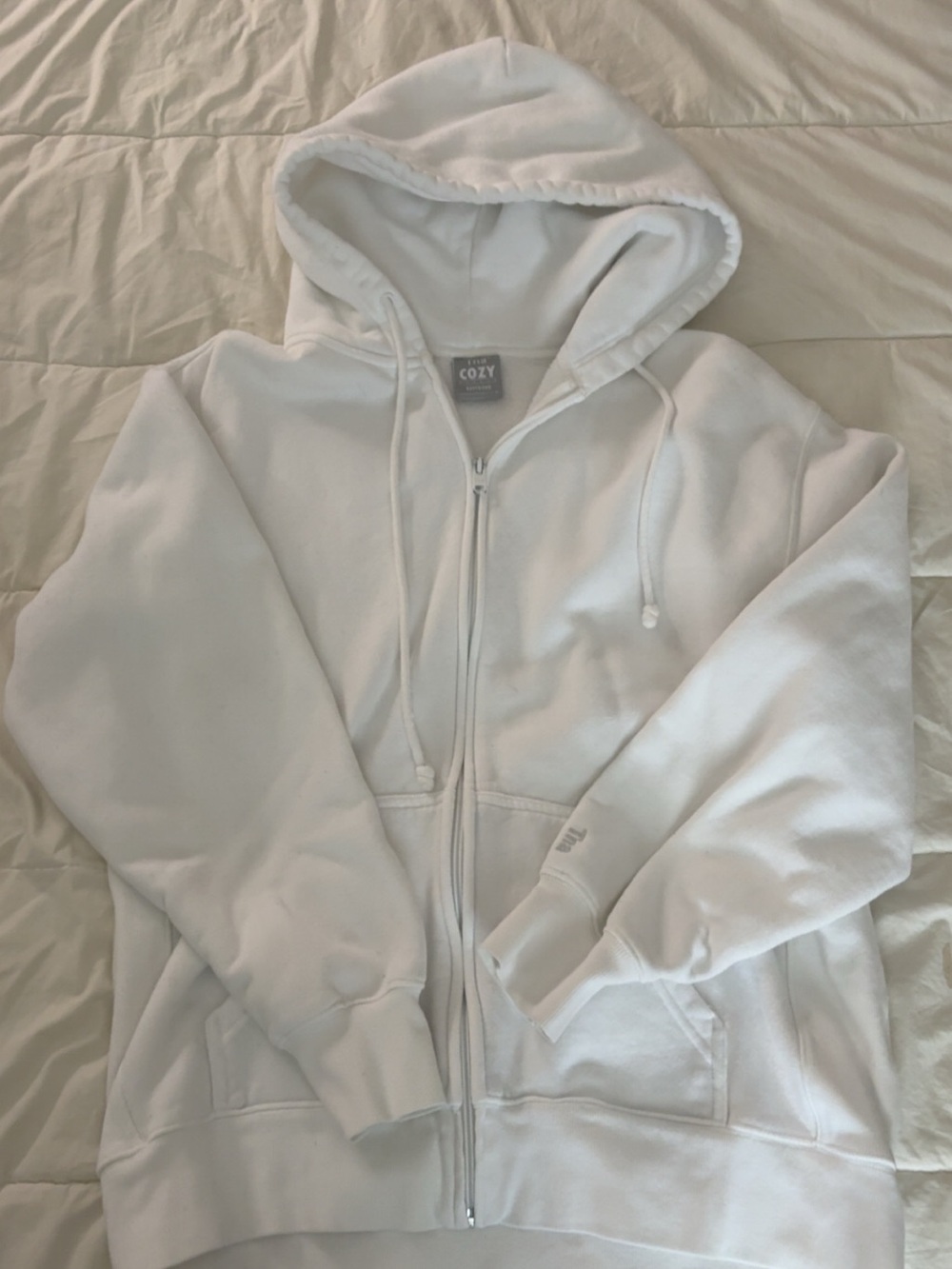 Aritzia TNA White Cozy Zip-Up Hoodie